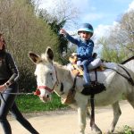 © La Ferme de la Marinette - Balade à dos d'âne - Combrailles Auvergne Tourisme