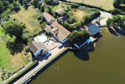 Gîtes de Montmazot - Gîte bleu