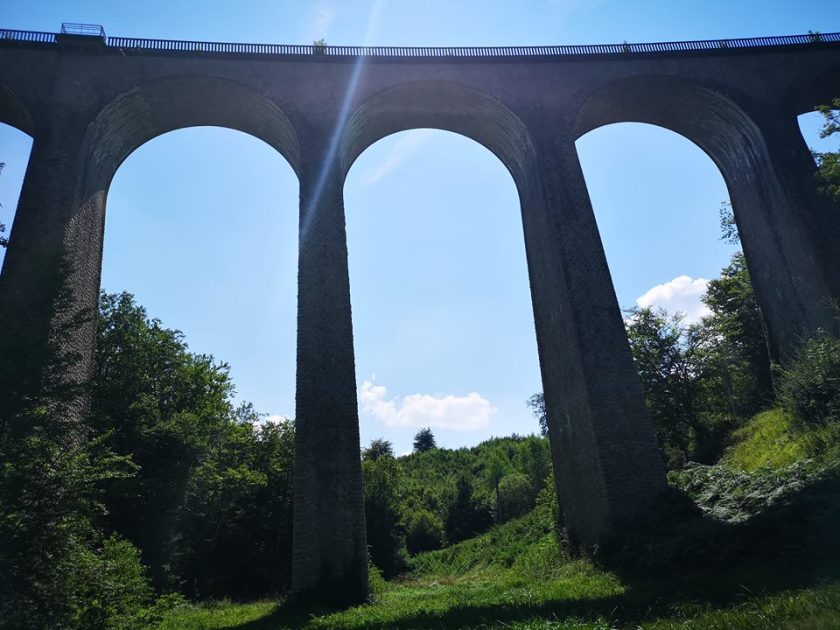 © Viaduc de La Perrière - @OTVALDESIOULE