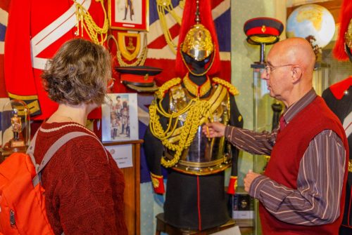 Guards' House - Uniformes de parade de la garde royale britannique actuelle