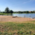 © Baignade - Plan d'eau de la Loge - Combrailles Auvergne Tourisme